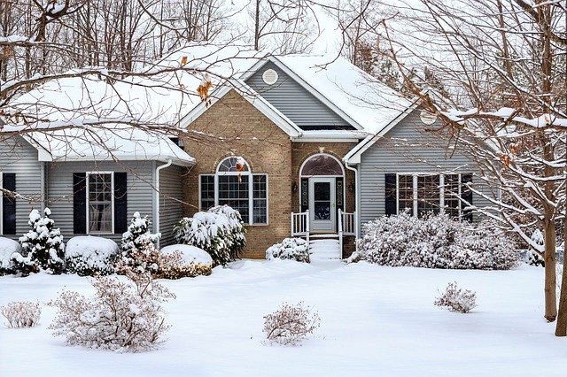 It's important to maintain your home throughout the year. Here are a few winter home maintenance tips you should know about.