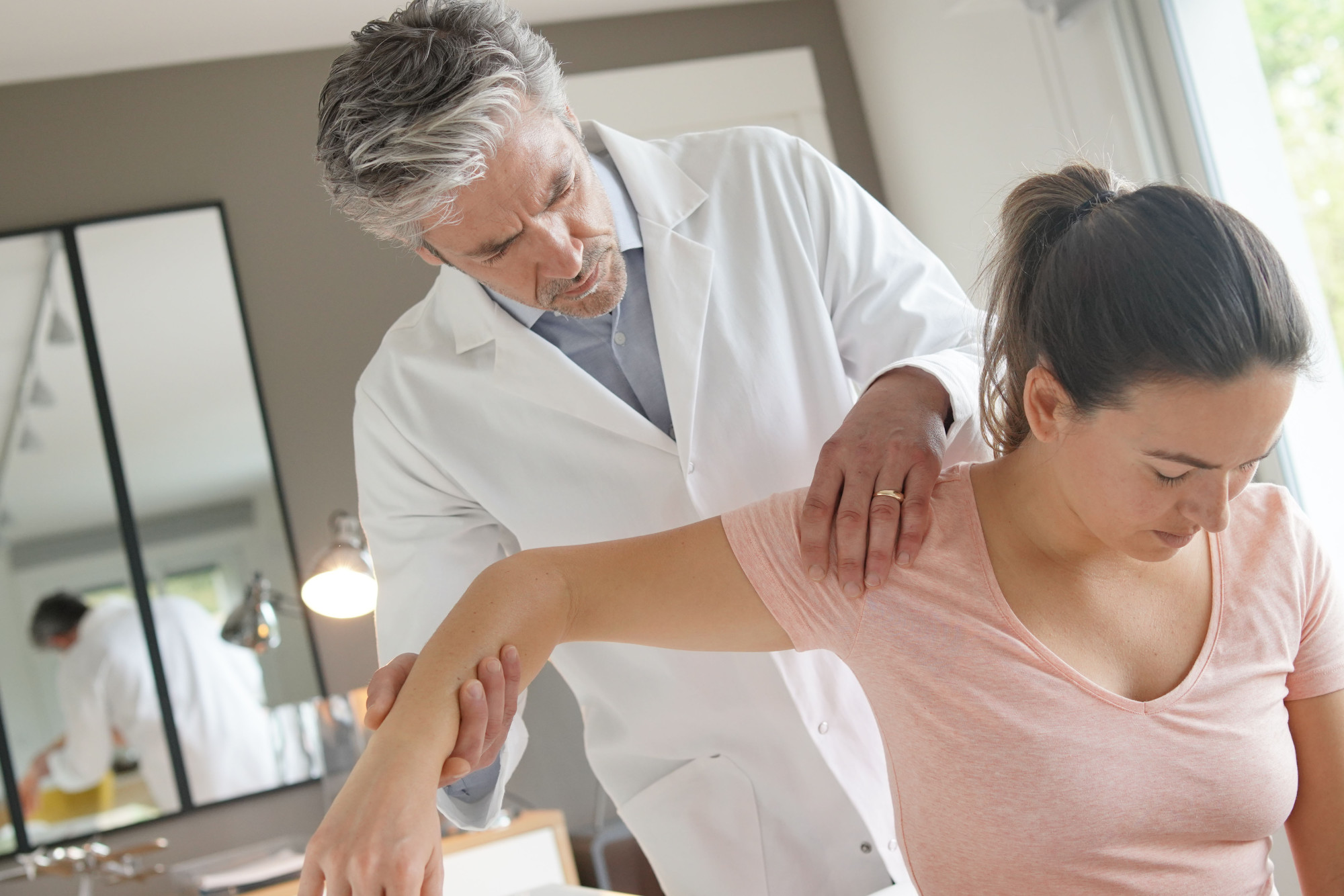Shoulder joint pain can limit the movement of your arms and lower the quality of your life. Here's what you can do to find relief.