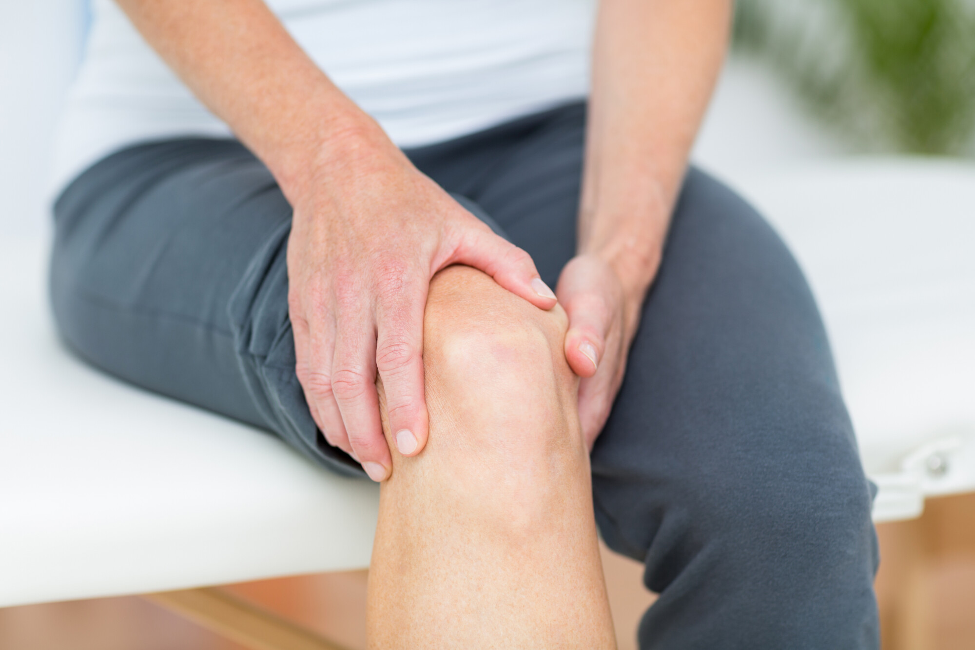 Dancer knee pain can be scary. Let's take a look at the common causes and the best treatment options to relieve the pain and avoid further damage.