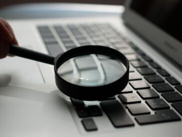 What to Look for in a Reputable Criminal Background Check Site